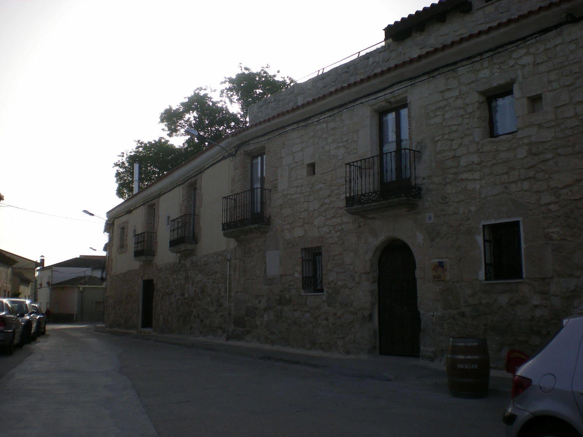 Posada La Casona De Valbuena Валбуена де Дуеро Екстериор снимка